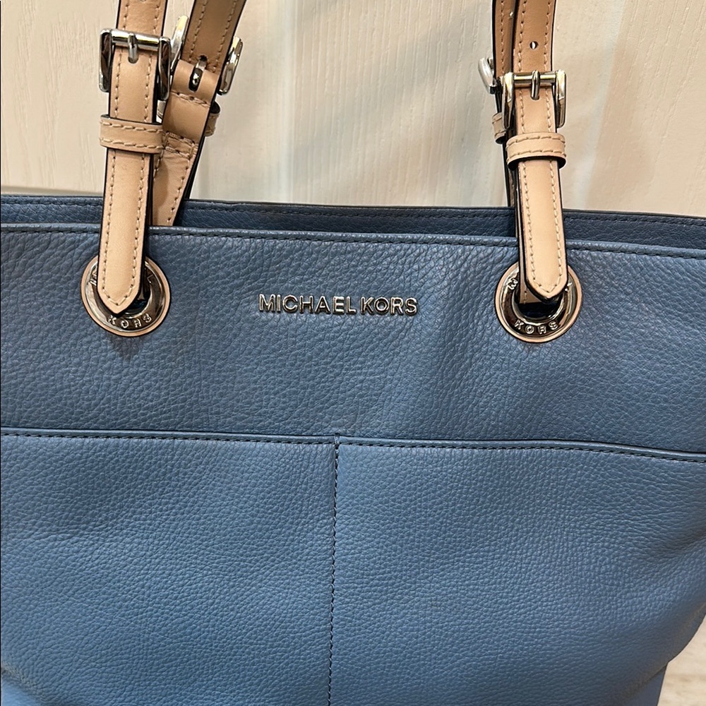 Michael Kors Blue and Tan Leather Tote Bag with Structured Design - Picture 2 of 5